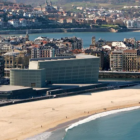 Always Easy I Secundino Esnaola *