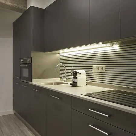 Always Easy I Secundino Esnaola サン・セバスティアン