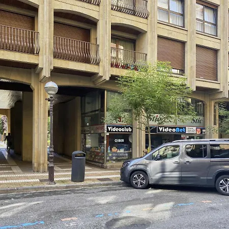 Always Easy I Secundino Esnaola Apartman *