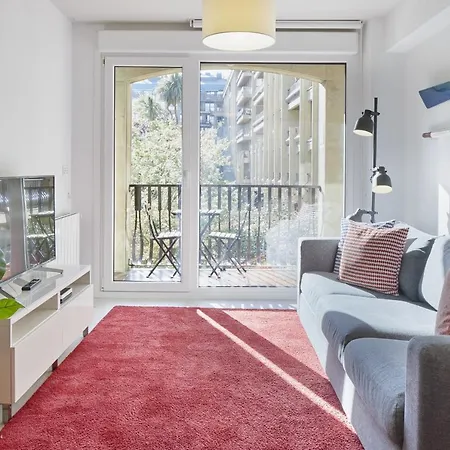 Always Easy I Secundino Esnaola *