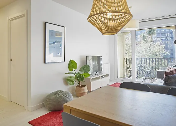 Always Easy I Secundino Esnaola *